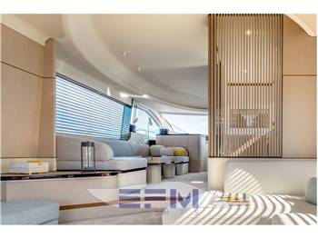 AZIMUT 68 FLY