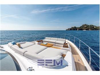 AZIMUT 68 FLY