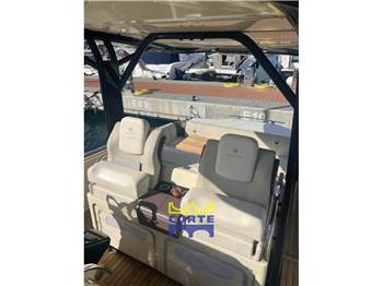 Invictus GT320