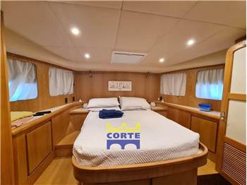 Asia Boat Builder Aquarius 55
