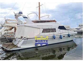 Asia Boat Builder Aquarius 55