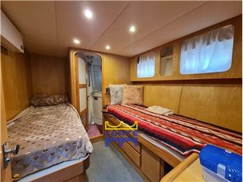 Asia Boat Builder Aquarius 55