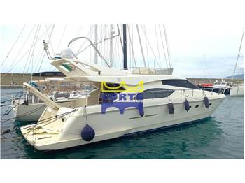 Ferretti Yachts 53
