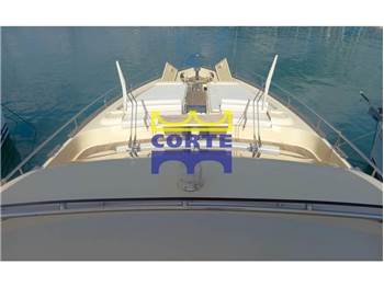 Ferretti Yachts ALTURA 690