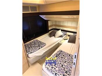 Azimut 64