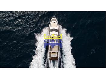 Azimut 64