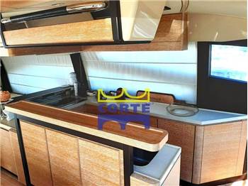 Azimut 64