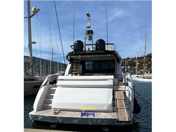Riva Perseo 76
