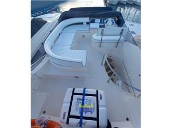 Cayman 42 fly