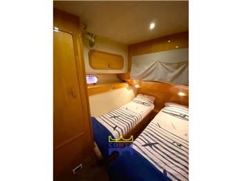 Raffaelli Typhoon Fly 38