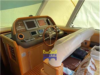 Mochi Craft Dolphin 64 Sun Top Immatricolato 2010