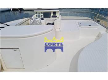 Ferretti Yachts 550