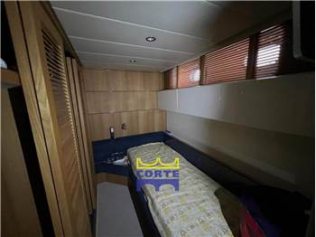 Cantieri dell' Arno Leopard 21,50