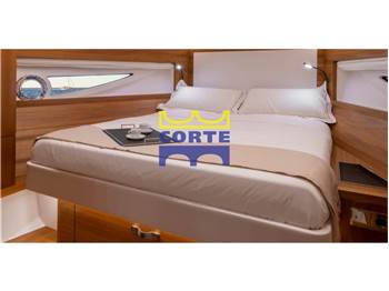 Solaris Power 48 Lobster