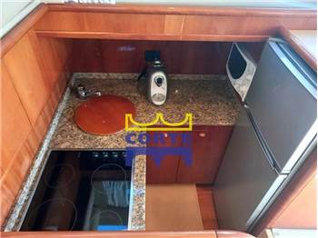 Ferretti Yachts 430