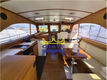 Rose island 49