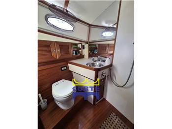 Rose island 49