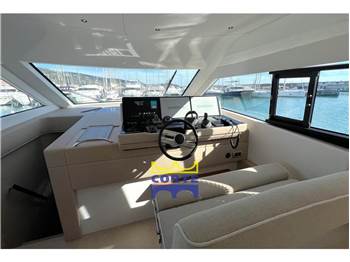 Solaris Power 52 Coupè