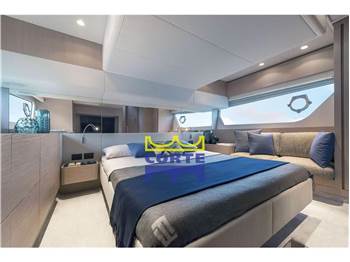 Ferretti Yachts 500