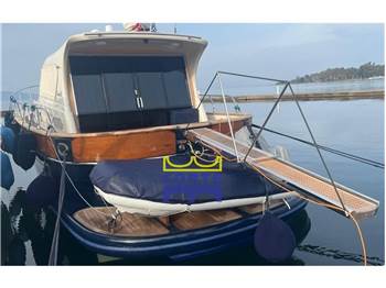 Di Donna SERAPO 42 CABIN HT