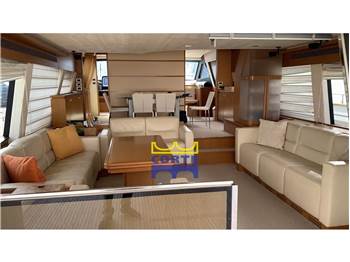 Ferretti Yachts 780