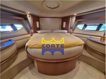 Azimut 62E
