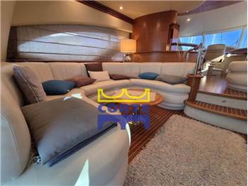 Azimut 62E
