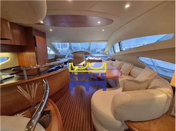 Azimut 62E