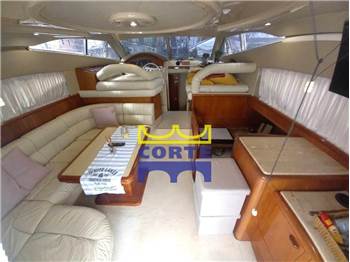 Ferretti Yachts 430
