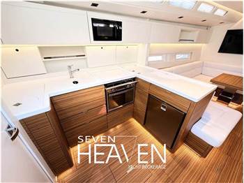 Cantiere del Pardo Grand Soleil 48