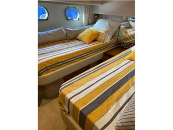 FERRETTI YACHTS 630
