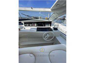 Pershing 54
