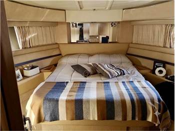Ferretti Yachts 550
