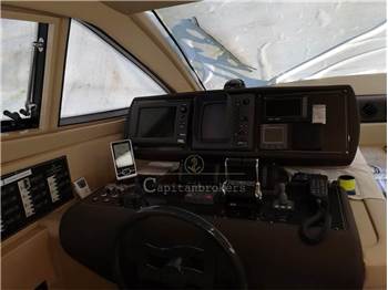 Ferretti Yachts 550
