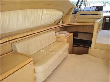 Ferretti Yachts 550