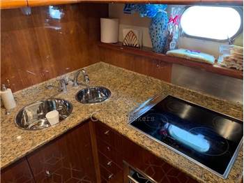 Ferretti Yachts 620
