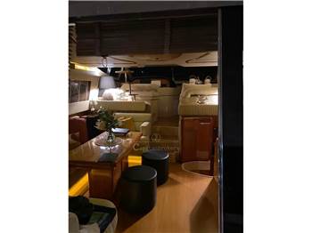 Ferretti Yachts 590