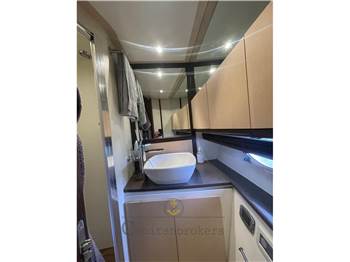 Cayman 50 flybridge