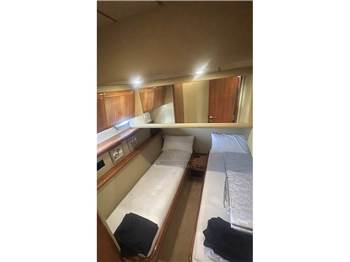 Ferretti Yachts 53