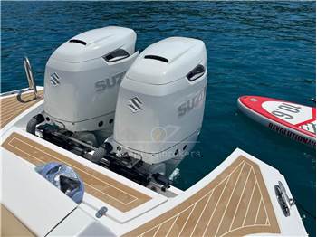 PY Yacht 10 Cabin