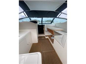 Uniesse 42