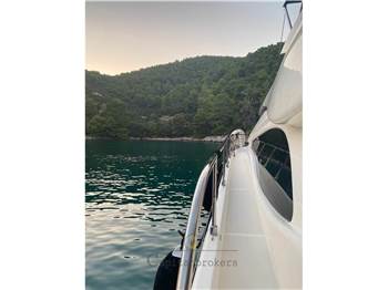 Ferretti Yachts FERRETTI 590