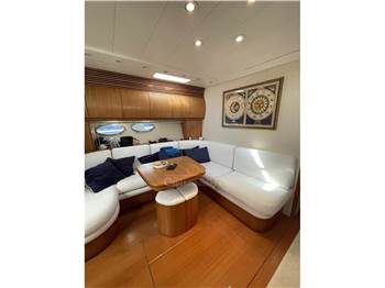 PERSHING 54 HT
