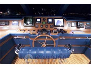 Benetti tradition 100