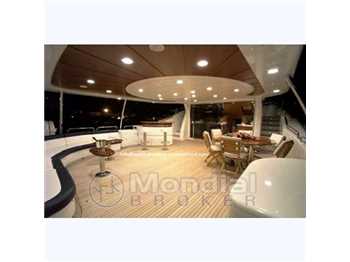 Benetti tradition 100