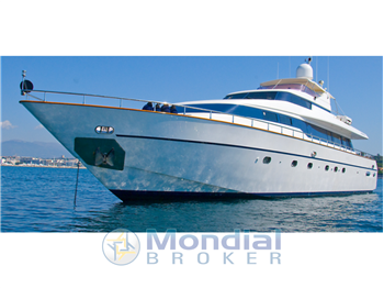 MANGUSTA 88 SL  Raised Pilot House