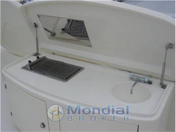 Azimut 74 solar