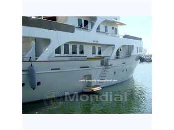 Benetti Sail Division Oldtimer