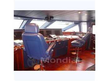 Baglietto 43