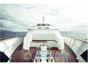 De Vries Explorer